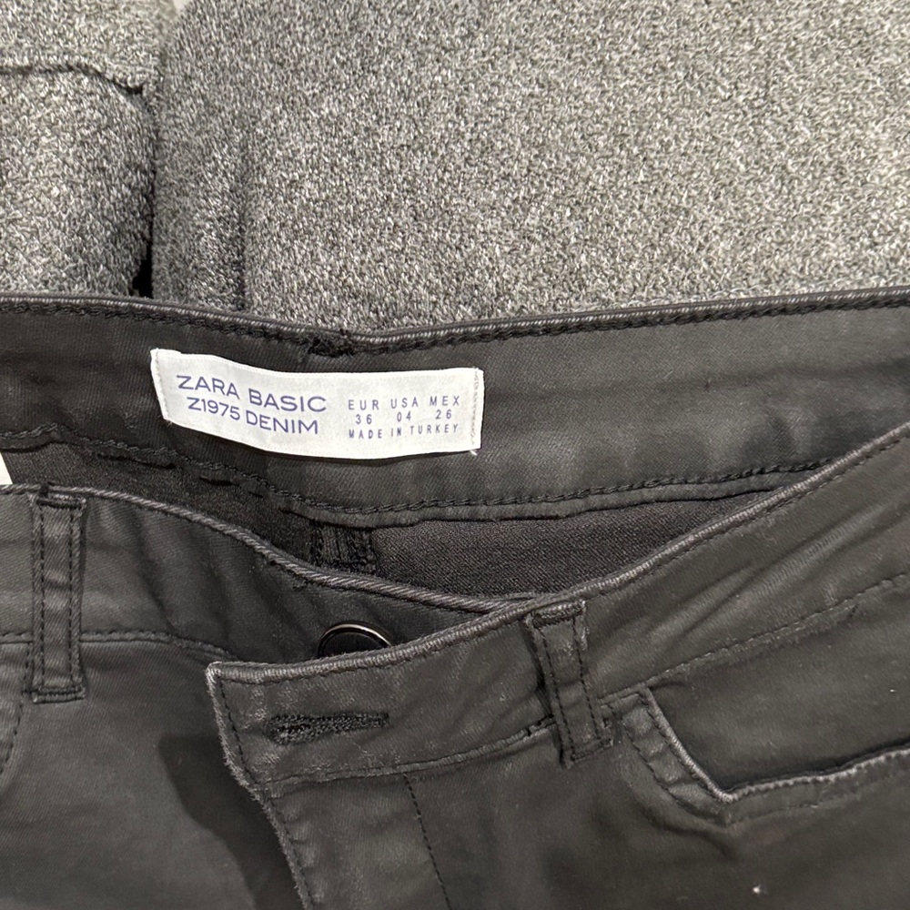 Zara Basic Women's Black Denim Jeans